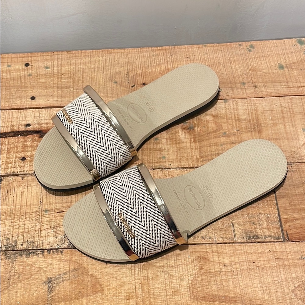 Stylish Women's Slide Sandals